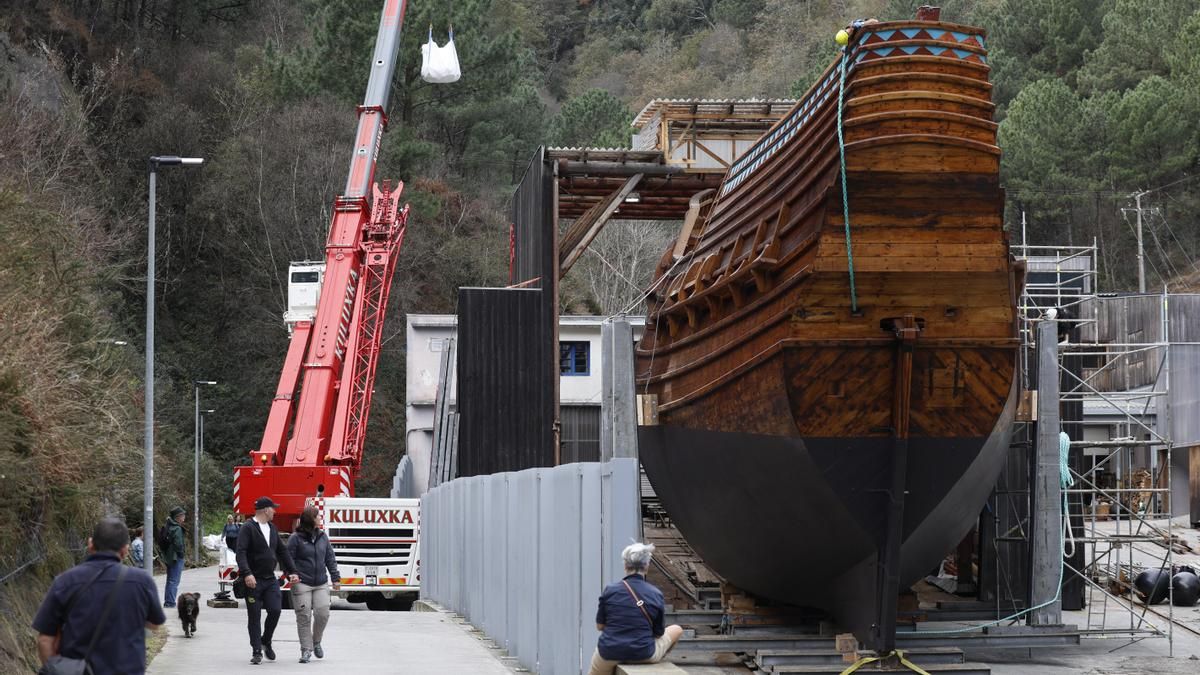 La nao, réplica reconstruida en Pasaia