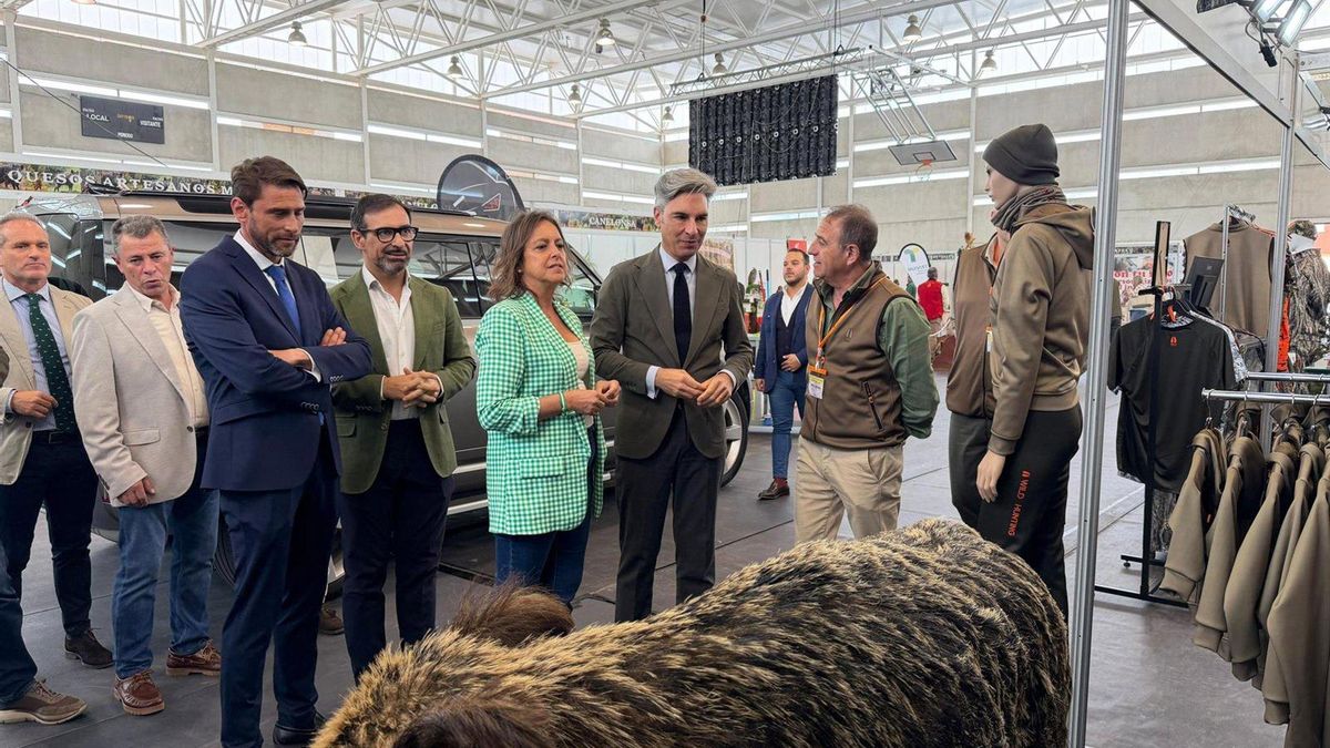 La consejera Catalina García señala la importancia del sector cinegético en la VI Feria de la Montería de Cerro Muriano-Obejo