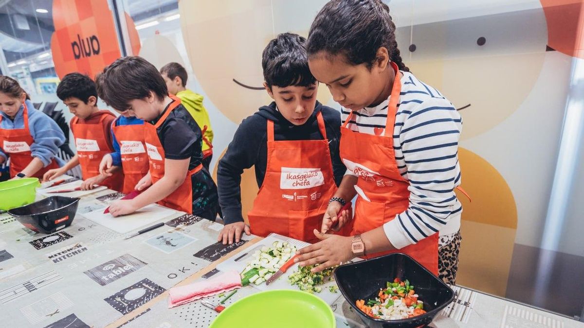 Fundación EROSKI celebra 15 años de su programa educativo sobre alimentación y vida saludable con más de 2,5 millones de escolares