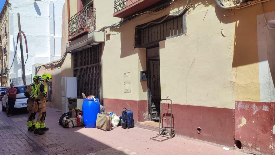 Zaragoza derribará los tres bloques de pisos desalojados en Zamoray-Pignatelli: "Irse deprisa y corriendo no es tan fácil"