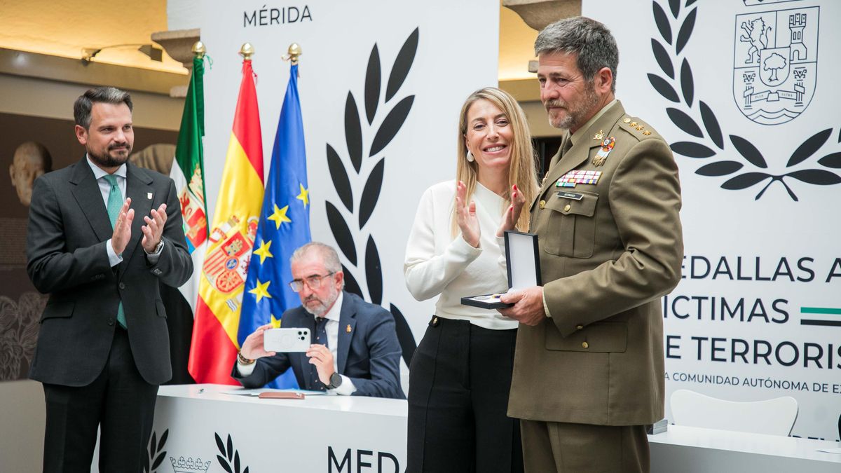 Extremadura homenajea a las víctimas del terrorismo, rostro de la "conciencia democrática"