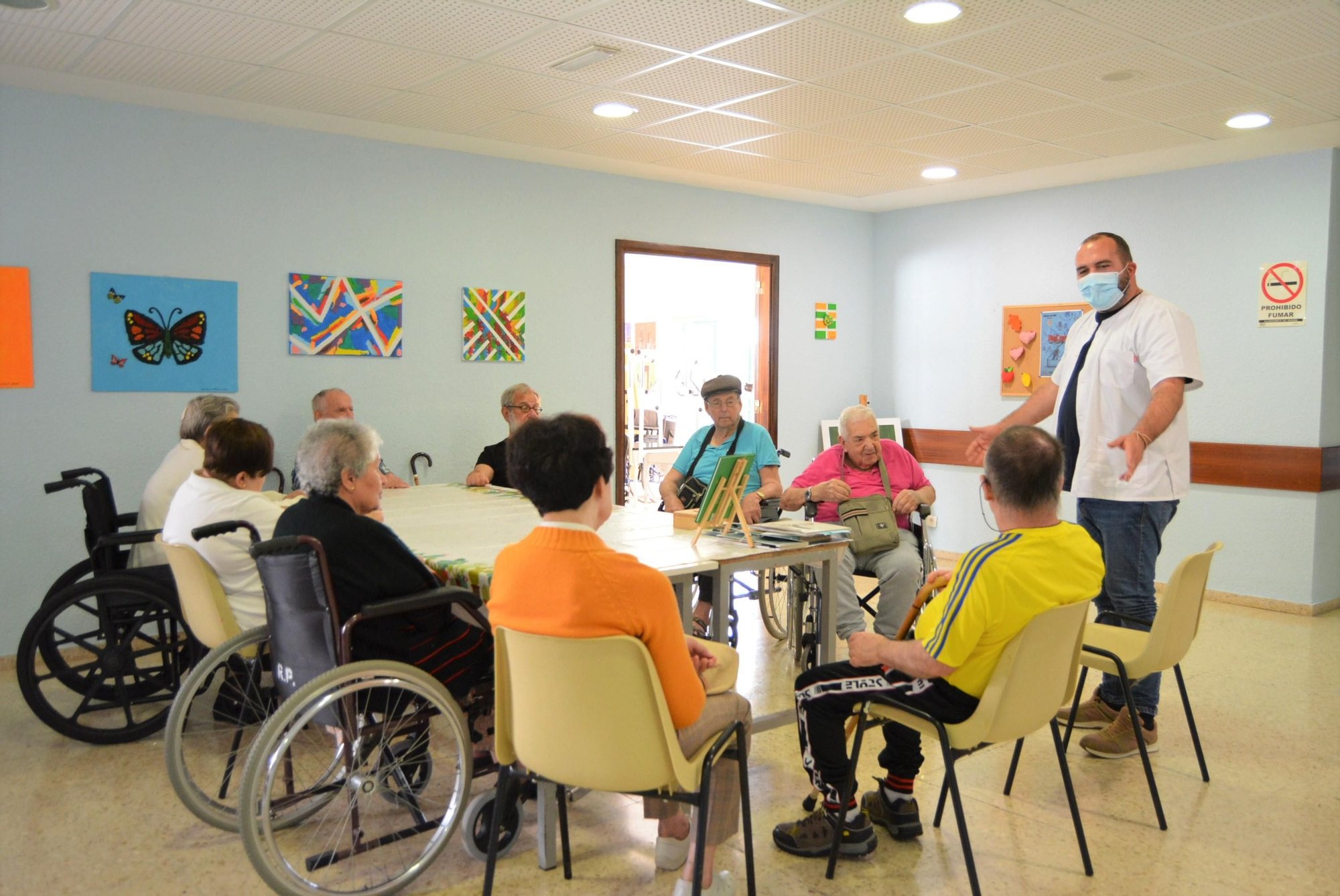 Participantes en el proyecto para promover la lectura creativa.