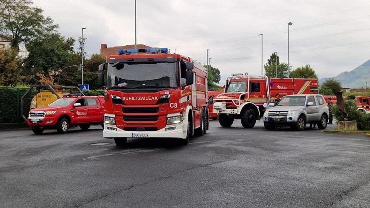 El operativo de Bizkaia, a su salida hacia Castilla y León este lunes