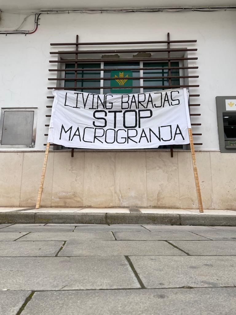 Barajas de Melo, otro pueblo conquense contra las macrogranjas