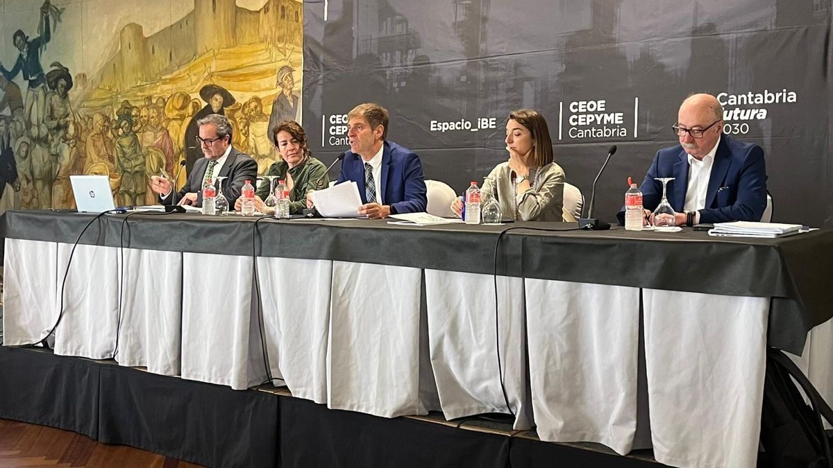 La CEOE reprocha que la conexión del proyecto Altamira esté en riesgo "por decisiones políticas"