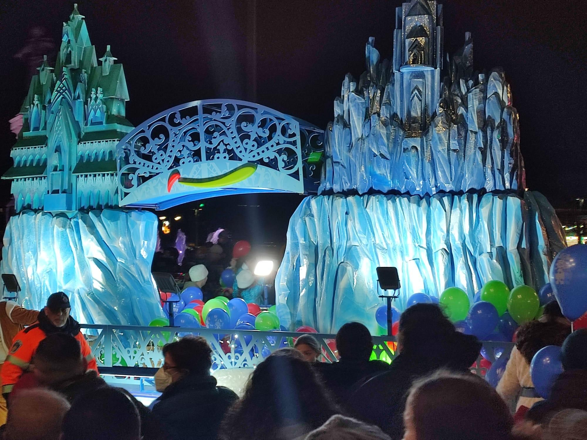 Así brilló y llenó de ilusión a León la Cabalgaza de la Navidad de 2025