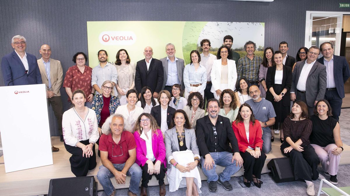 Veolia España reconoce la labor de protección y conservación de la biodiversidad que realiza ANSE en las lagunas de Cabezo Beaza