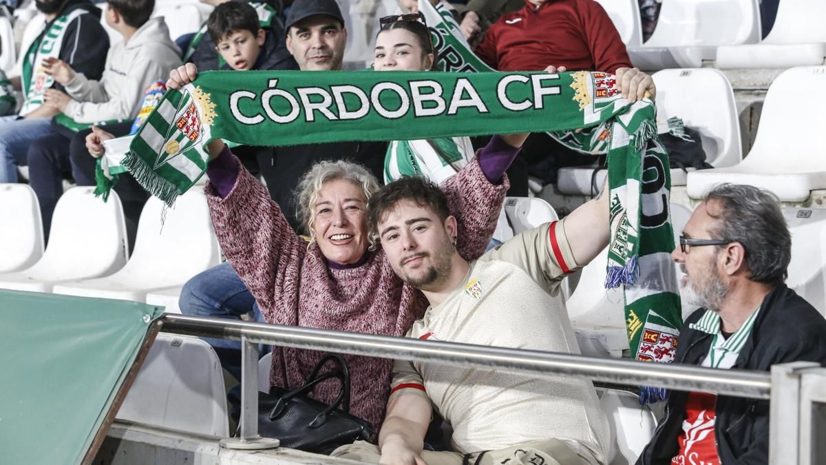 Grada Blanquiverde del Córdoba CF - FC Andorra