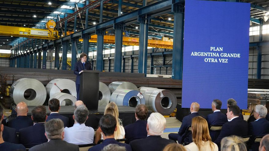 Milei anunció que buscará una reforma laboral y tributaria: "Vamos a quitarle poder a los caranchos laboralistas”