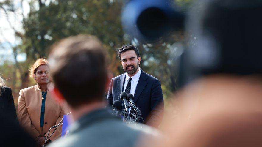 El alcalde electo de Nueva York, Zohran Mamdani, durante una rueda de prensa en el parque Flushing Meadows tras su victoria en las elecciones a la alcaldía.