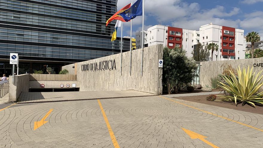 Ingresa en prisión provisional, comunicada y sin fianza, el detenido durante el robo en el Centro Comercial Las Arenas