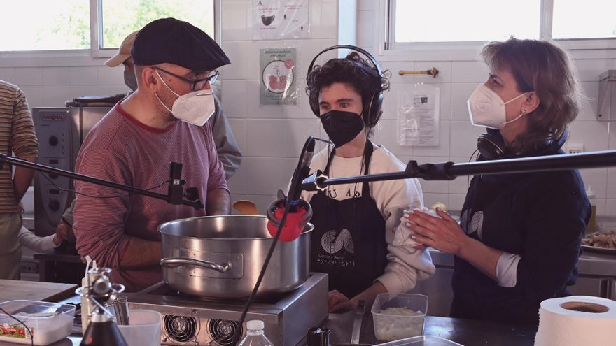 ¿A qué suena la cocina para quien no puede ver? Un vinilo recoge el proyecto 'Cocina Aural'