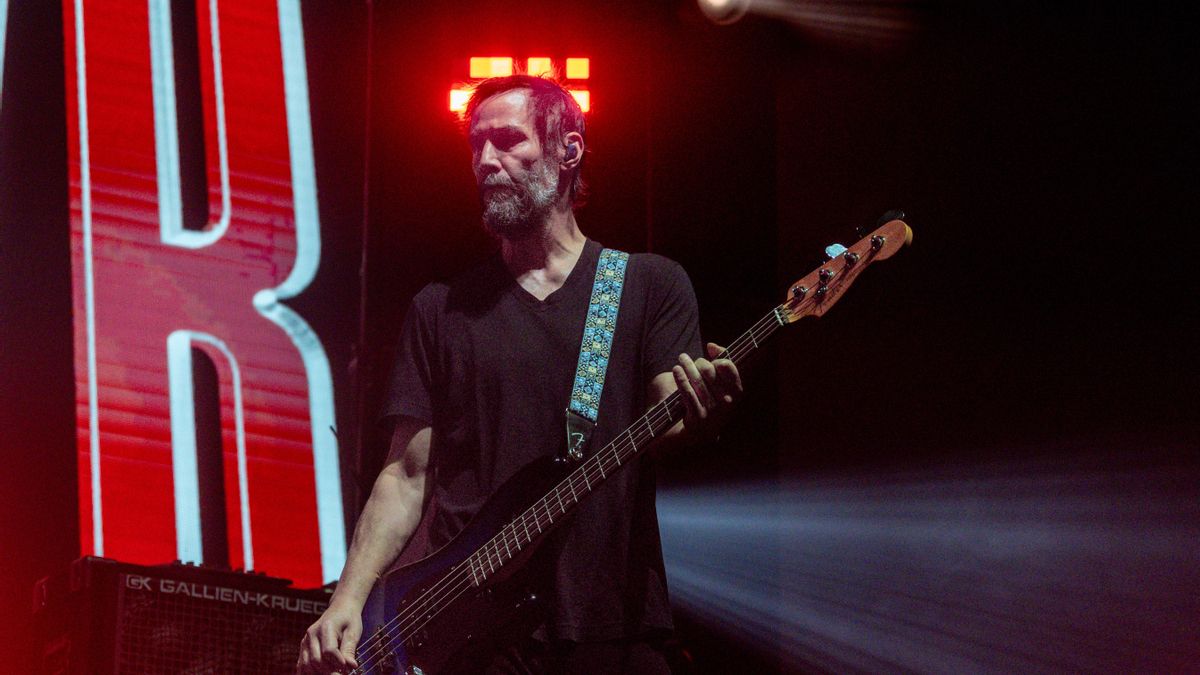 Keanu Reeves en el concierto de Dogstar en el Mad Cool