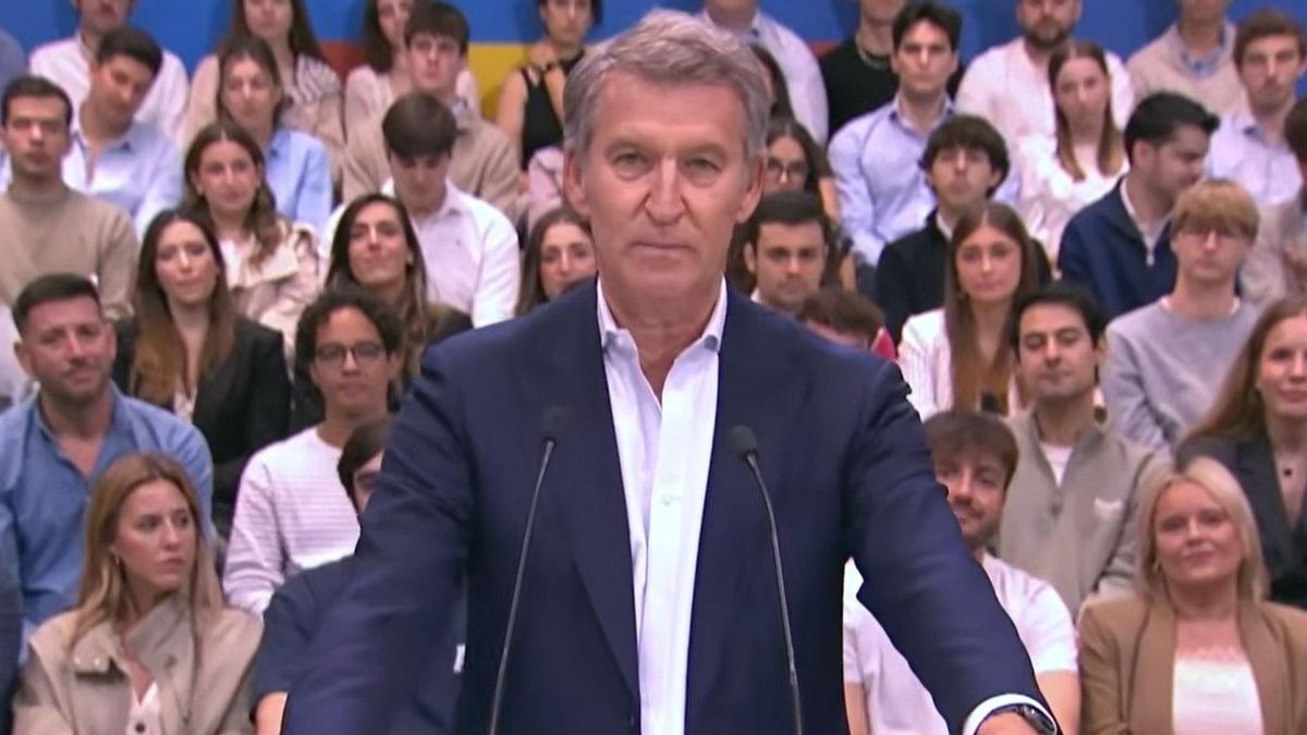 El líder del PP, Alberto Núñez Feijóo, en un acto de precampaña en Madrid