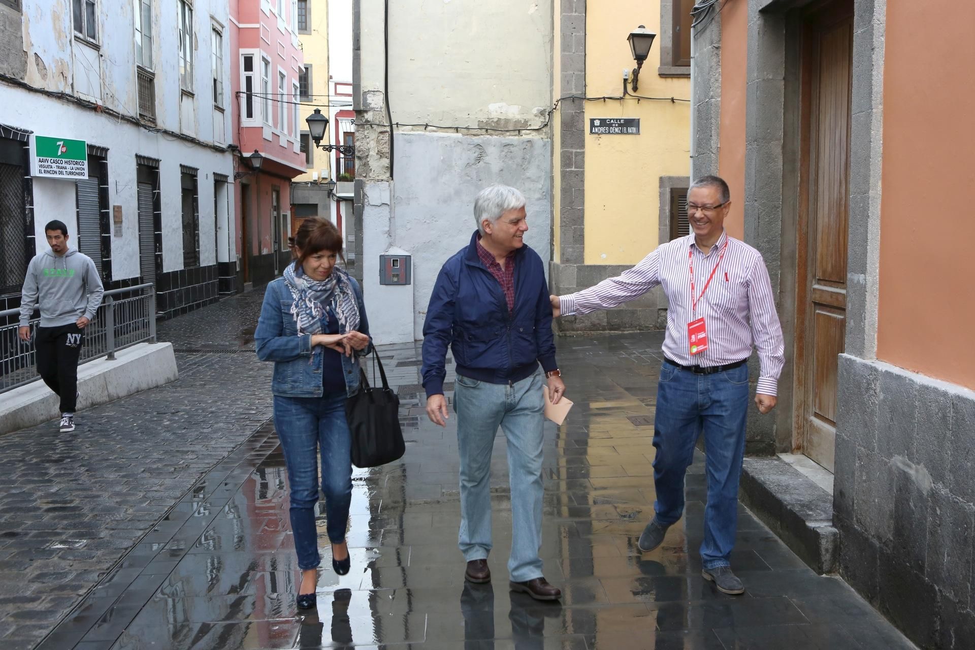 El secretario del PSOE en Canarias José Miguel Pérez en la jornada electoral. (Alejandro Ramos)