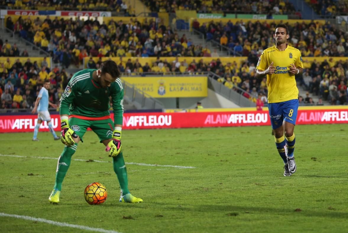 Partido entre la UD Las Palmas y el Celta de Vigo en el Estadio de Gran Canaria. (Alejandro Ramos).