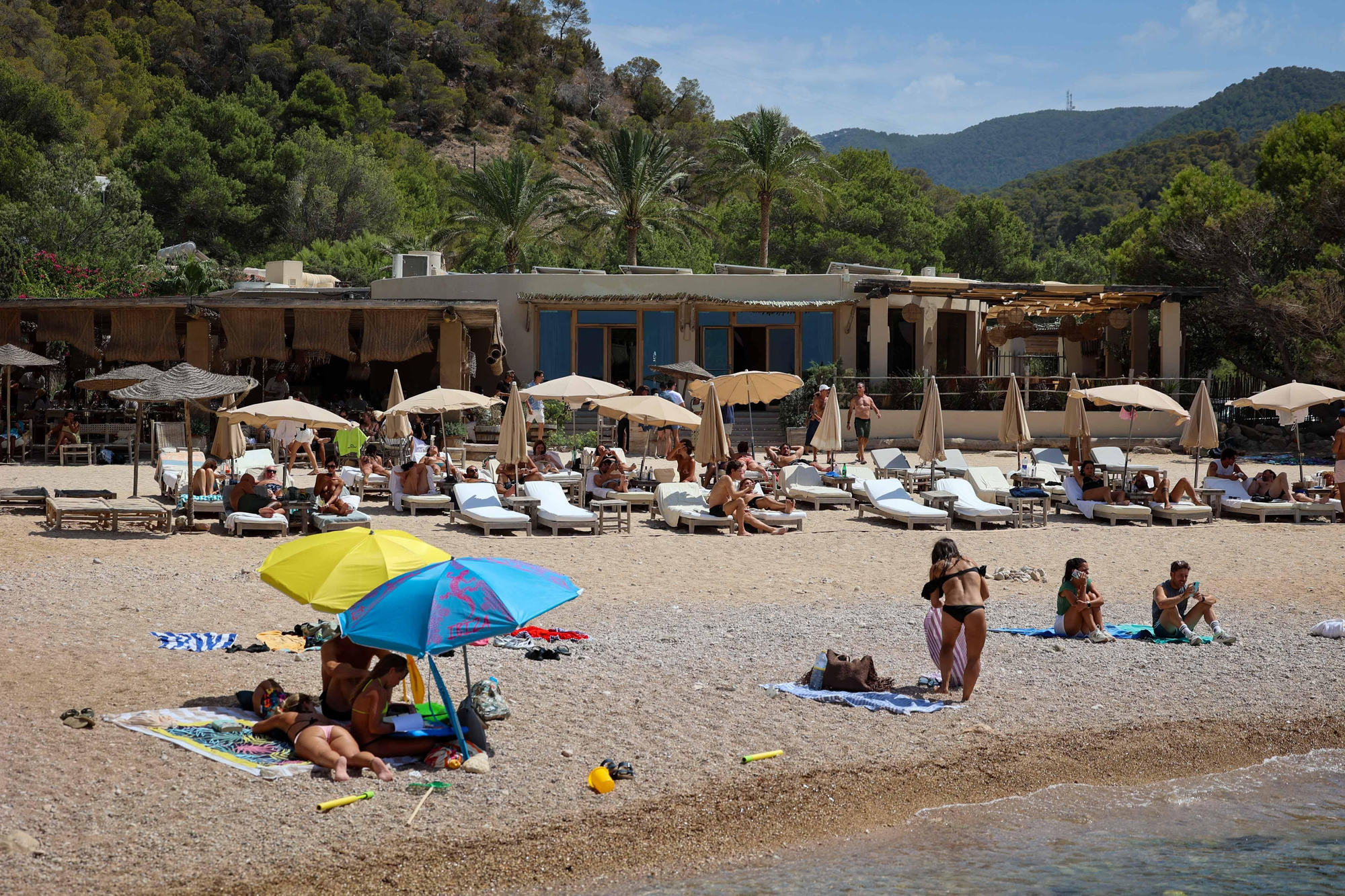 Banyistes a Cala Molí