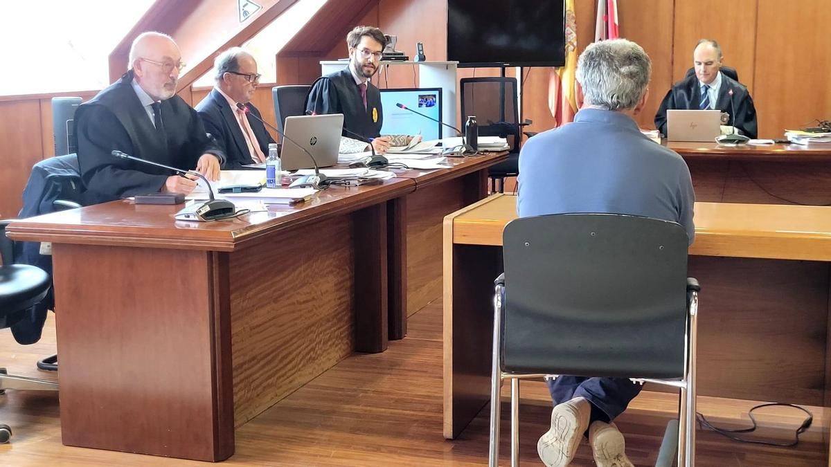 El expedáneo de Fontibre asegura que no se quedó "ni un euro" y el fiscal rebaja a 4 años la petición de cárcel