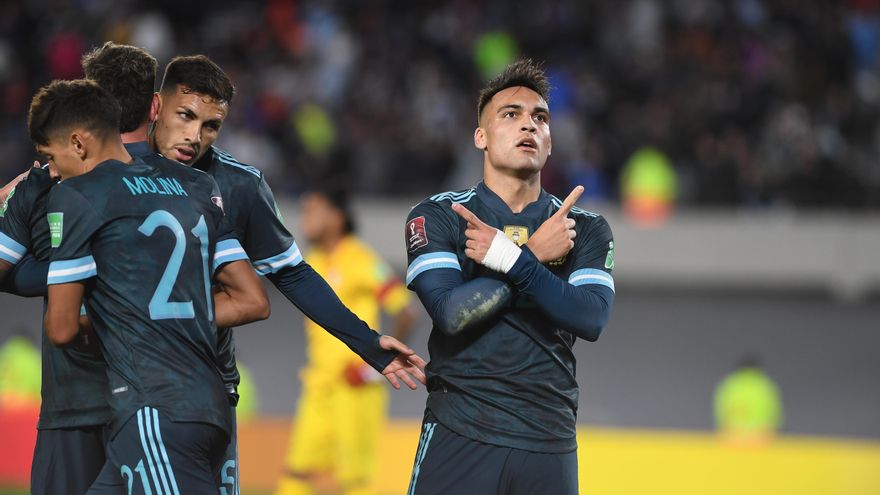 Una relación simbiótica: si Argentina no encuentra los triunfos, los triunfos buscan a Argentina