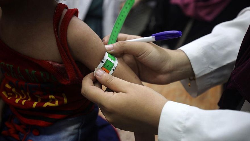 Médicos de Gaza denuncian que pasan hambre, sufren desmayos y están débiles para tratar pacientes