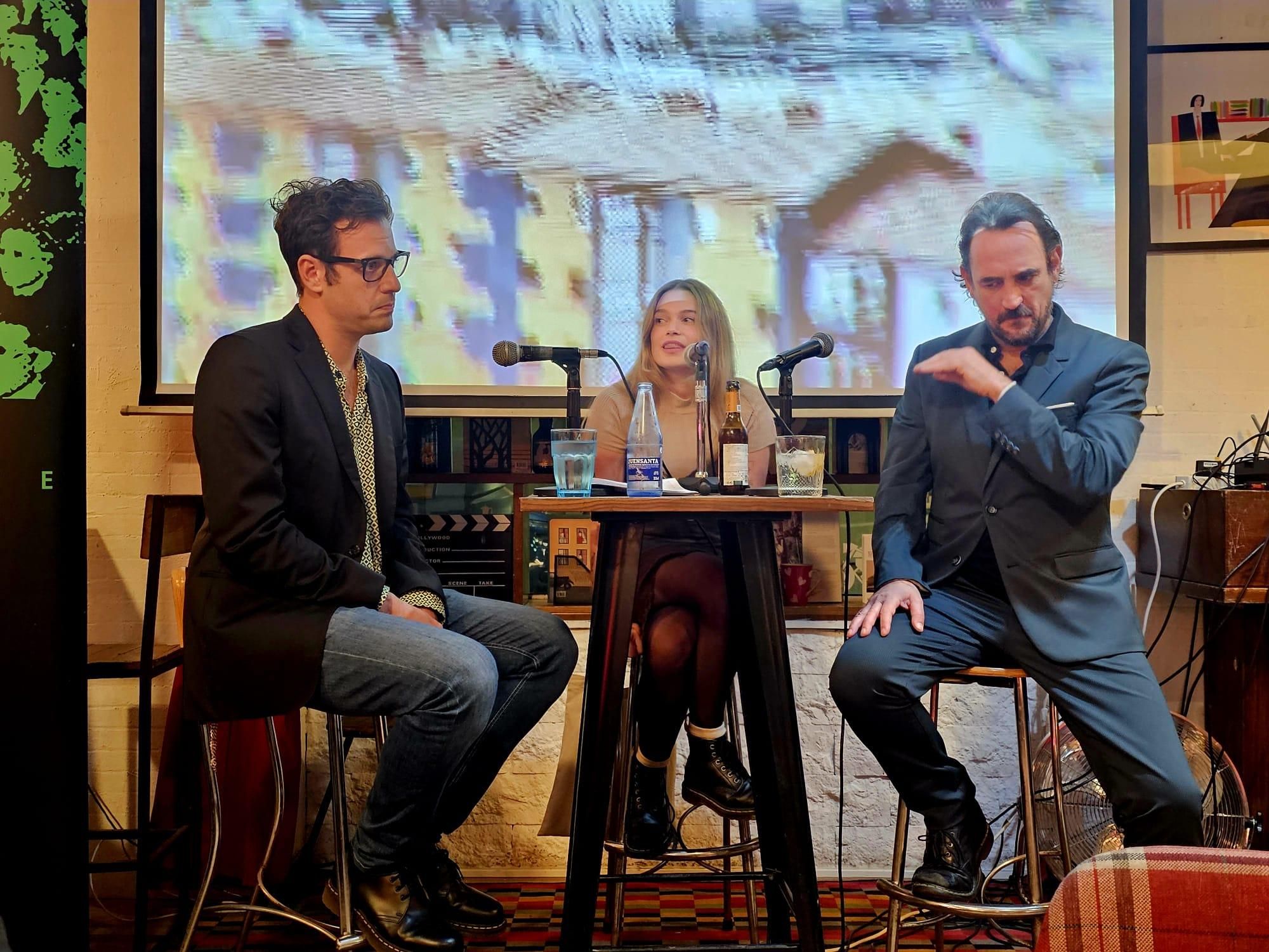 Igor Paskual, a la derecha, junto a Esteban J. Girón y Estefanía Moya, en la presentación de 'Nordeste +'.