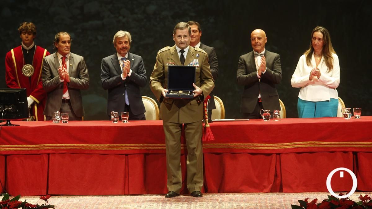 Acto de entrega de las Medallas de la Ciudad concedidas por el Ayuntamiento de Córdoba