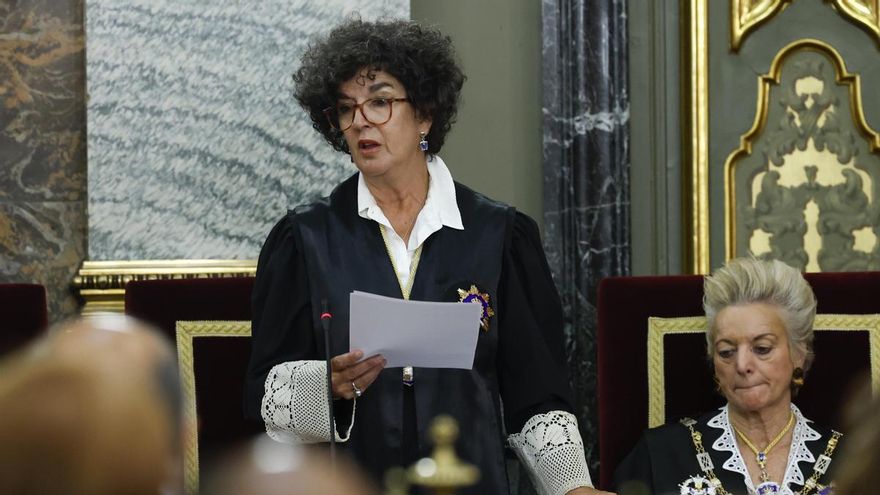 La teniente fiscal del Tribunal Supremo, María Ángeles Sánchez Conde, quien sustituyó al recién nombrado fiscal general Álvaro García, con covid, durante el acto de apertura del año judicial 2022/2023, este miércoles en la sede del Tribunal Supremo, en Madrid. EFE/ J.J Guillén/POOL