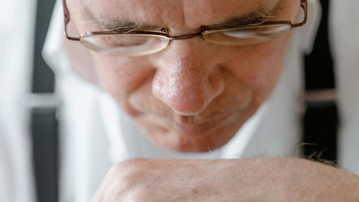 La pérdida del olfato: una señal que puede ayudar a prevenir enfermedades neurodegenerativas en el envejecimiento