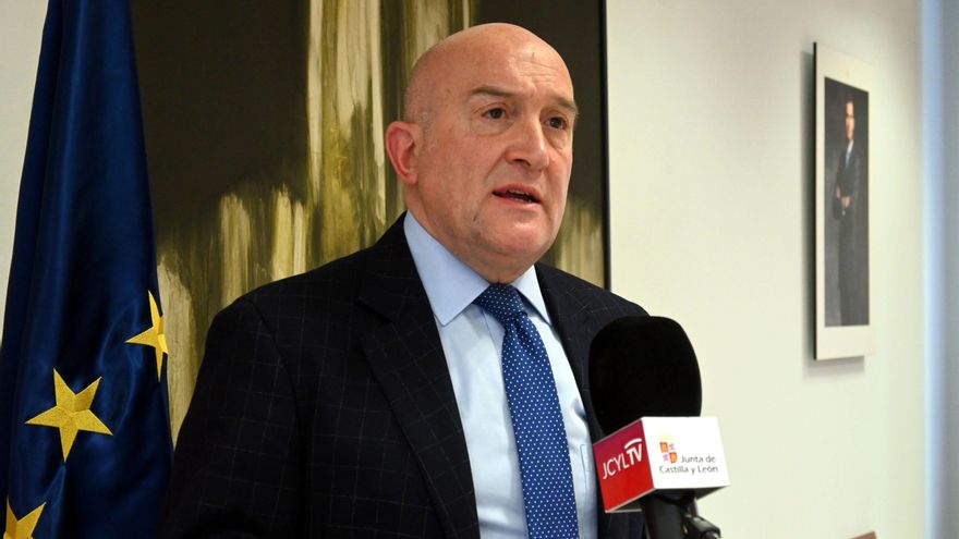 El consejero de la Presidencia de Castilla y León, Jesús Julio Carnero, confirma que será el candidato a la alcaldía de Valladolid