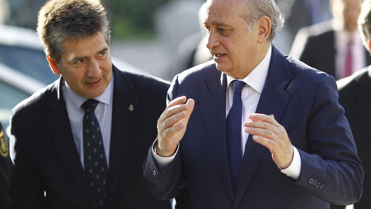 Ignacio Cosido y Jorge Fernández Díaz, durante su etapa en Interior