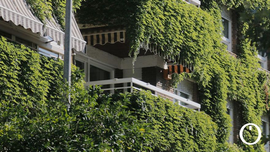 Edificio de la calle Teruel con cubierta vegetal