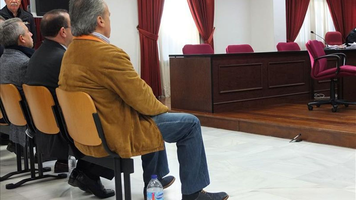 Pacheco asegura que nunca se inmiscuyó en los dictámenes de los técnicos