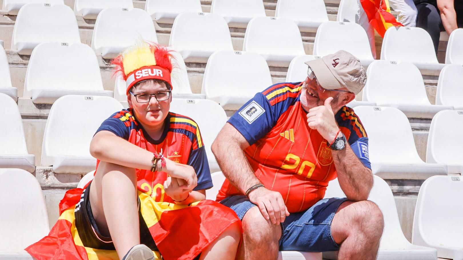 Afición en el partido de la selección femenina  España - Ucrania