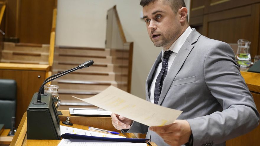 El Parlamento Vasco afronta otros tres meses sin sesiones de control al Gobierno de Pradales