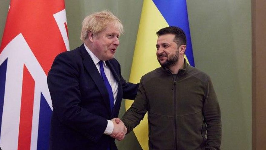Zelenski y Johnson en Kiev el 9 de abril.