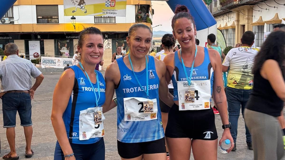 Podio femenino de la prueba en El Carpio