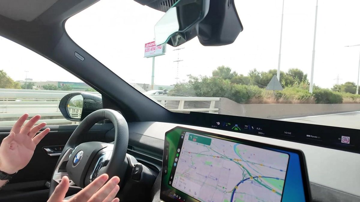 Conducción semiautónoma con el BMW iX3