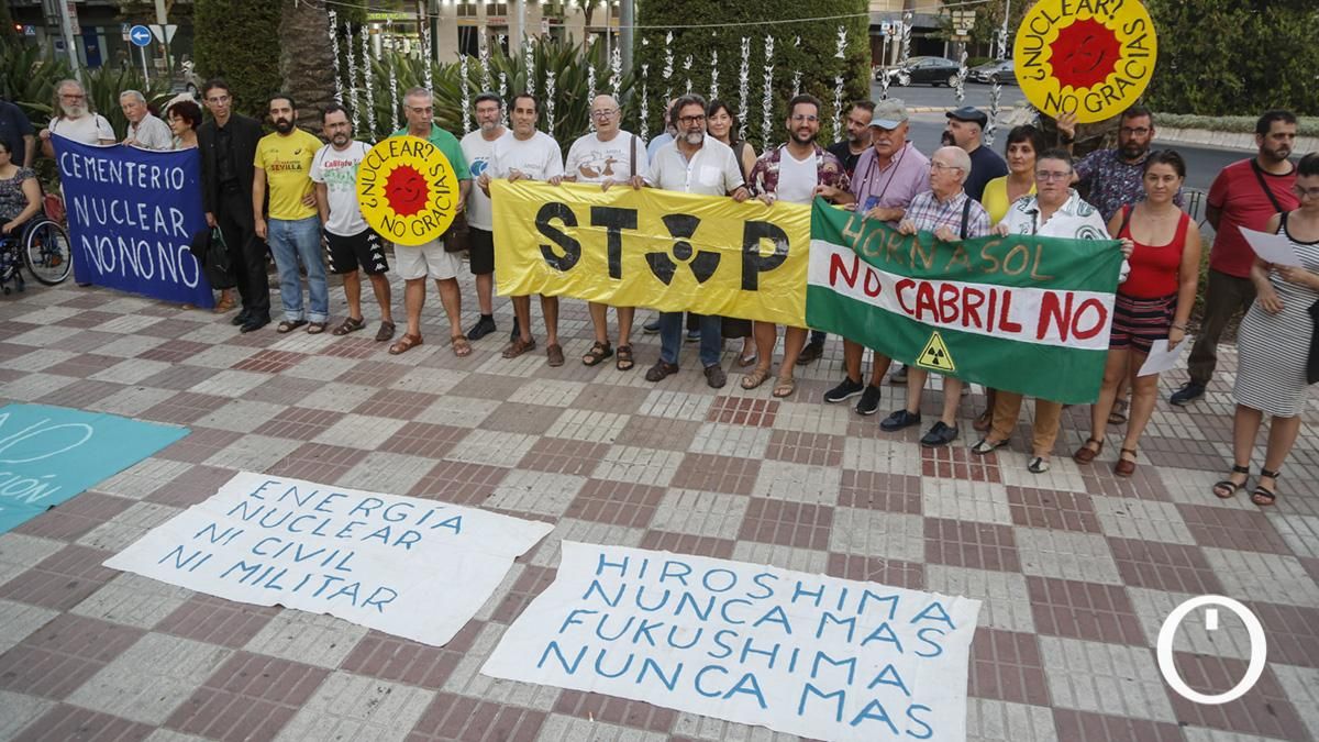 Concentración por el 77 aniversario del lanzamiento de las bombas atómicas sobre Nagasaki e Hiroshima