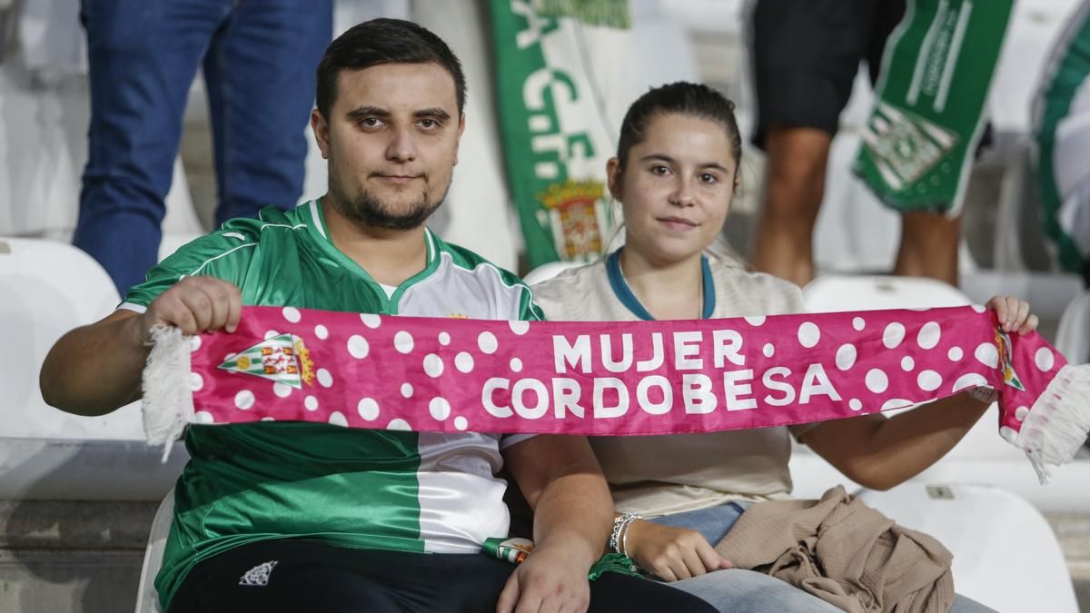 Grada Blanquiverde del Córdoba CF - CD Tenerife