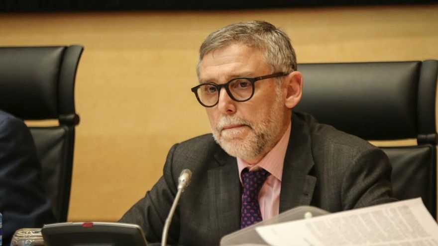 R. Valtero / ICAL Juan José Pérez Sáez comparece en la comisión de investigación de las cajas en las Cortes