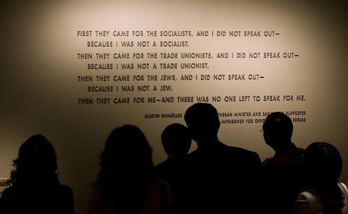 Poema de Niemöller del Museo del Holocausto de Washington DC.