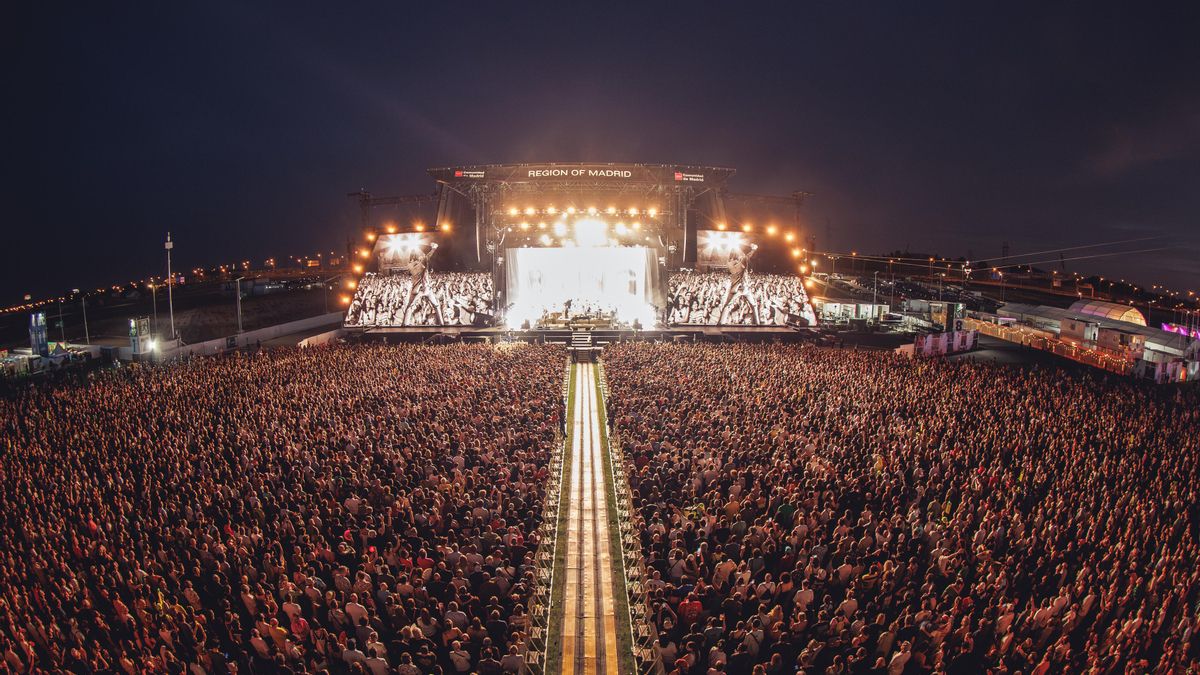 El escenario principal de Mad Cool durante el concierto de Nick Cave and The Bad Seeds