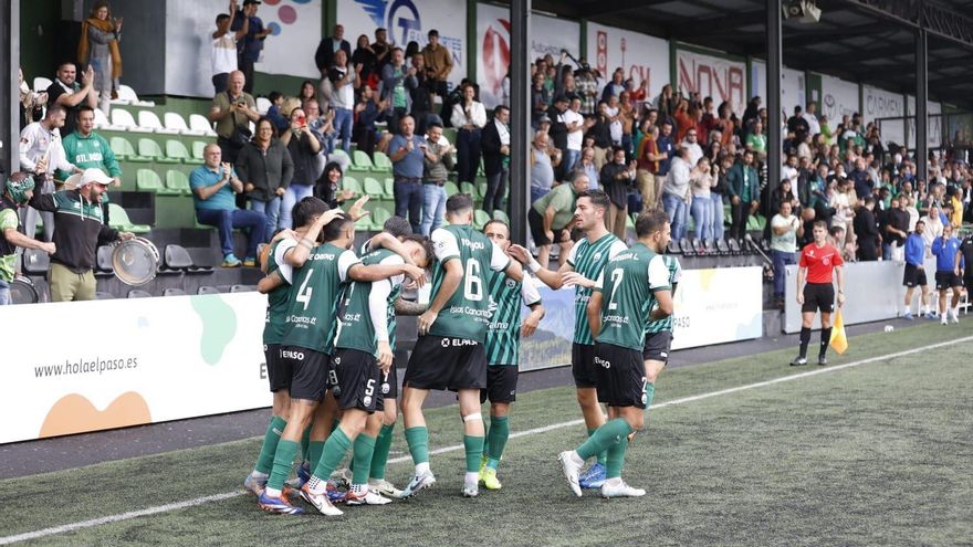 El Atlético Paso se rehace con su primer triunfo