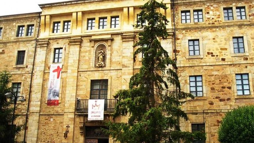 El seminario mayor de Astorga. Foto: Emil Yanev / Mapio.net.