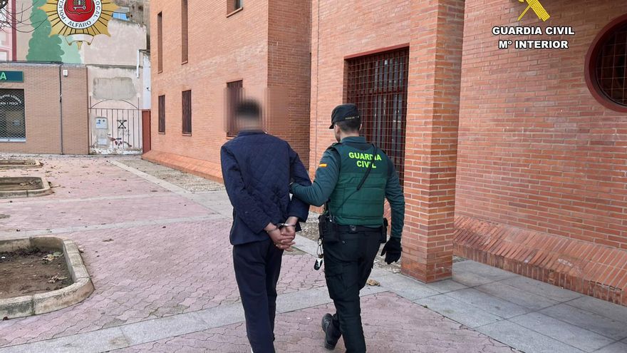 Vuelve a ser detenido con droga en Alfaro días después de provocar un grave altercado en la estación de autobuses
