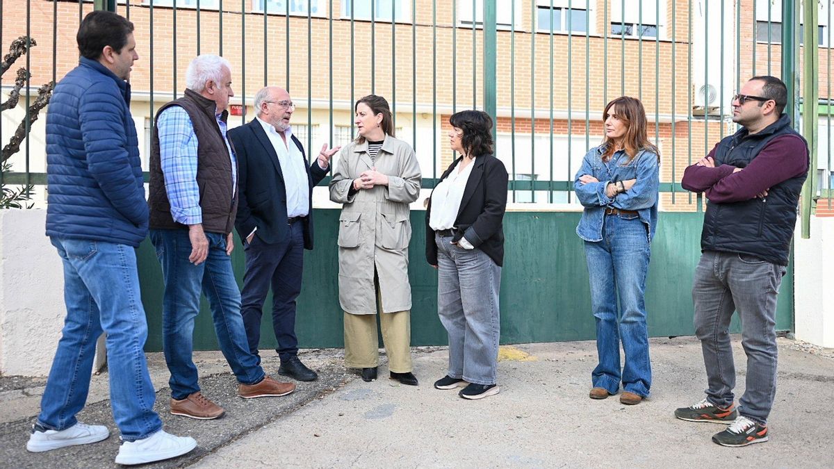 Un cambio contractual del Gobierno del PP en Aragón condena a los taxistas rurales: "Están matando al territorio"