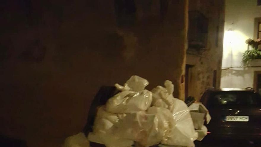 Más sombras que luces en el nuevo sistema de recogida de residuos de la Ciudad Monumental de Cáceres