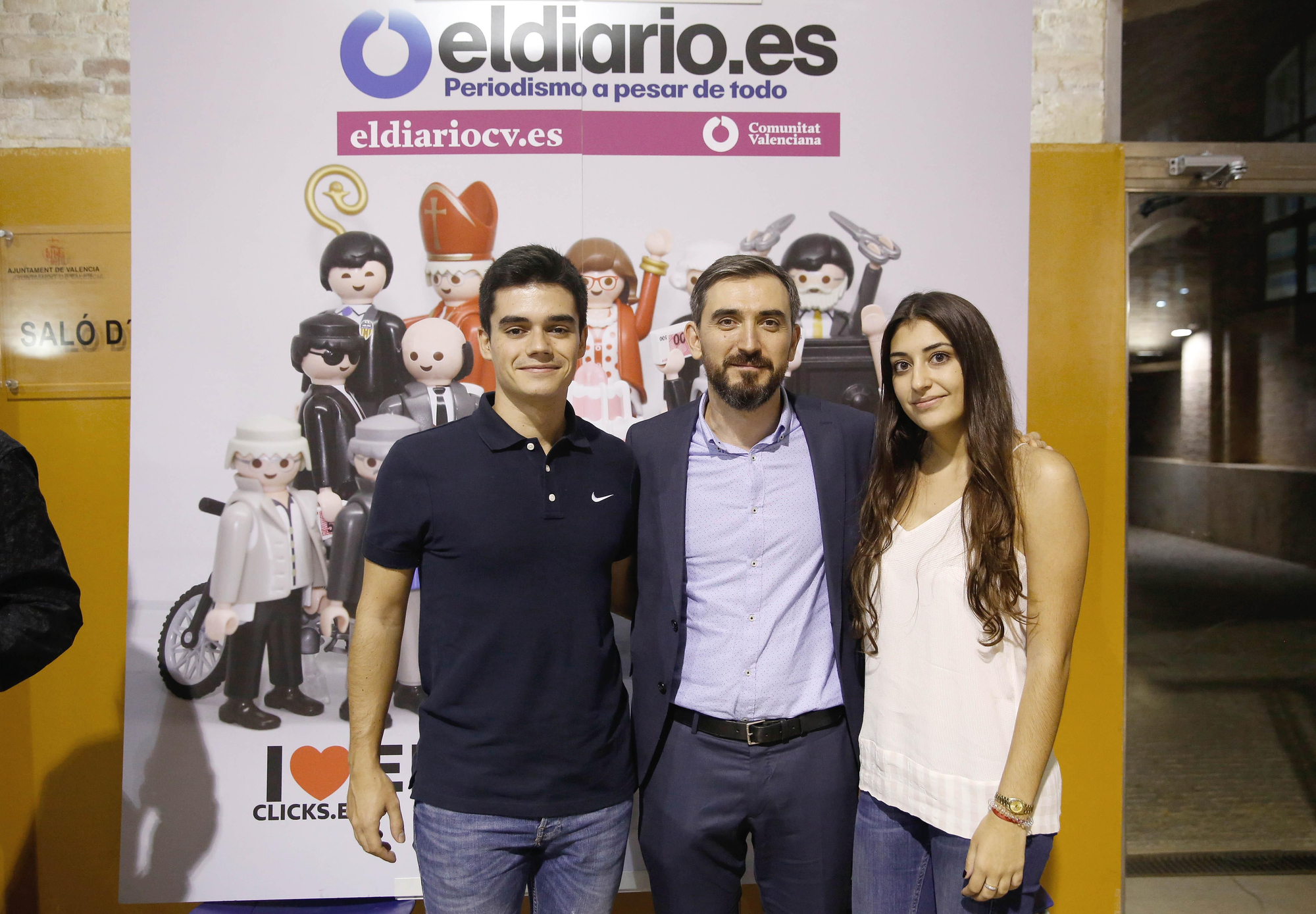 Algunos de los asistentes al acto