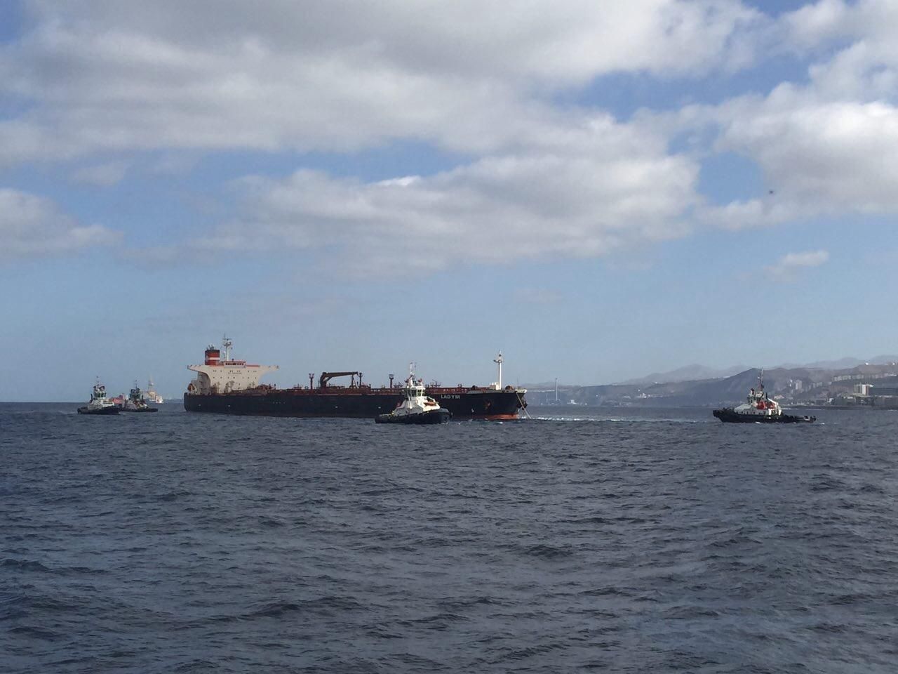 El 'Lady M' entrando al Puerto de La Luz y Las Palmas (CANARIAS AHORA)