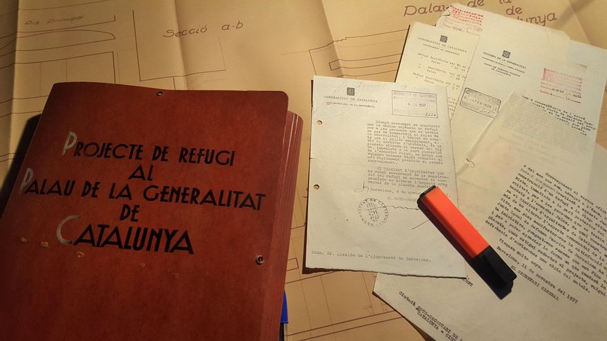 Los documentos originales sobre la construcción del búnker han permanecido en una carpeta en poder de Josep Maria Contel, un estudioso de los refugios en Barcelona.